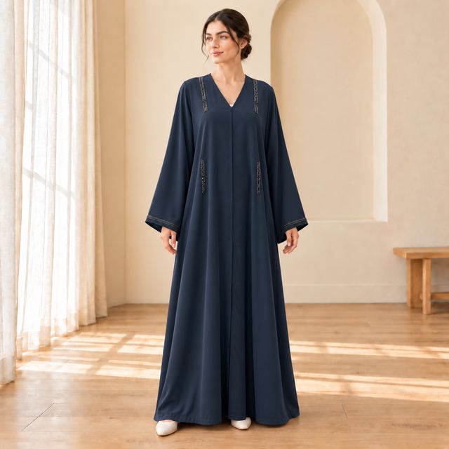 Abaya bleu pétrole en intérieur crème