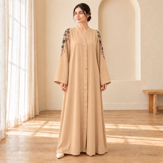 Abaya caramel ornée de perles florales