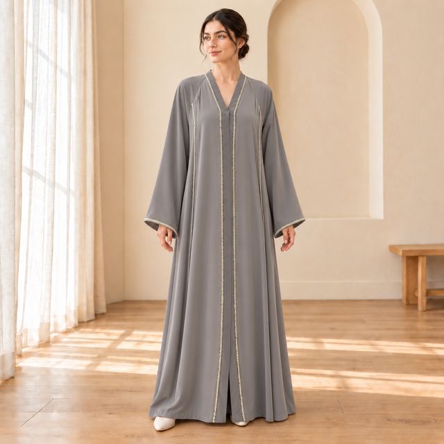 Abaya gris taupe, intérieur crème